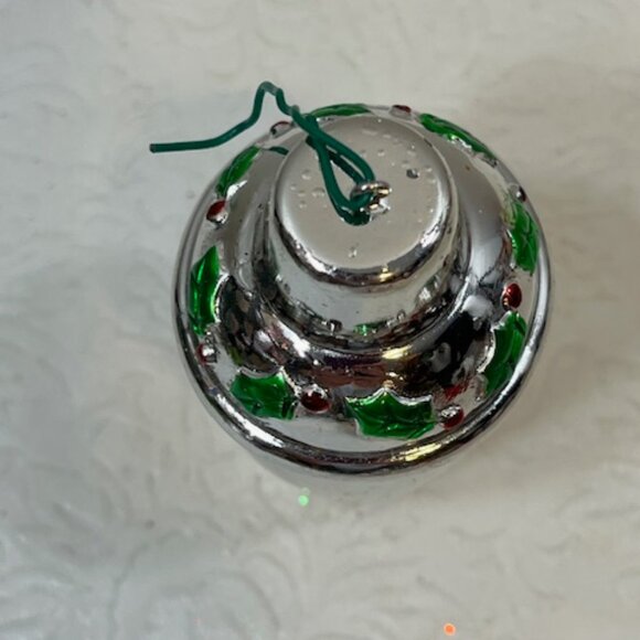 VTG Silver Cocktail Shaker Holly Berries Christmas Holiday Tree Ornament 4"x2" - Picture 5 of 9
